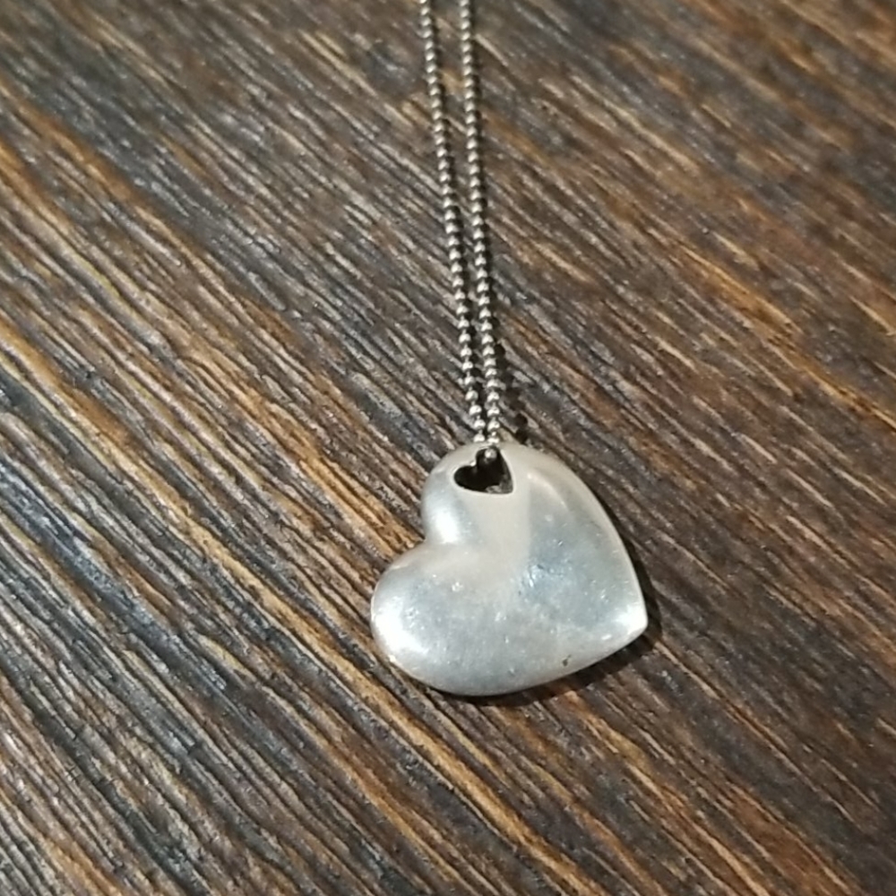 Tiffany's heart pendant necklace